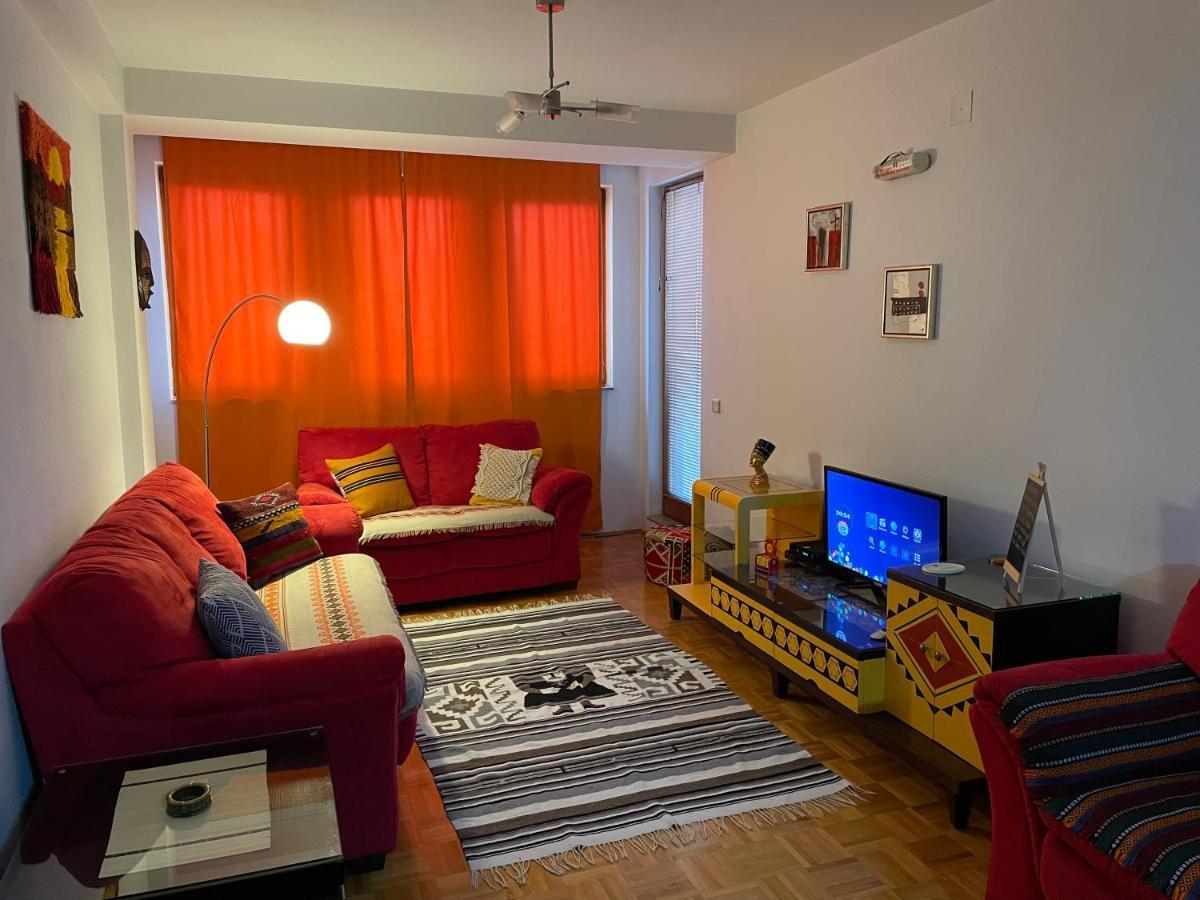 Mexican Touch Apartment With Parking Garage Pristina Exterior photo